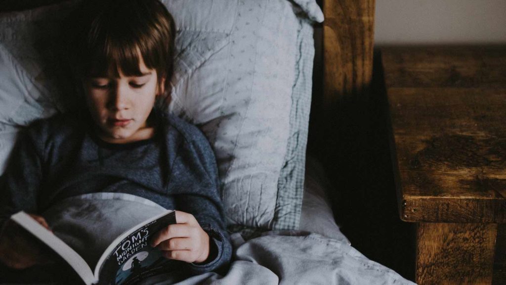 Daunenkissen sind perfekt für Kinder geeignet, aber du musst aufpassen das sie nicht kaputt gehen