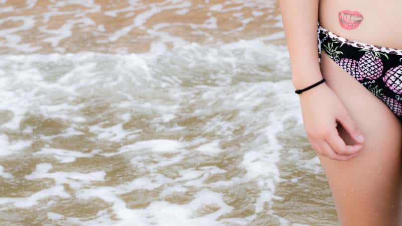 Kaufe keine billigen Rasierer, da diese gerade auch in der Bikinizone Hautirretationen auslösen