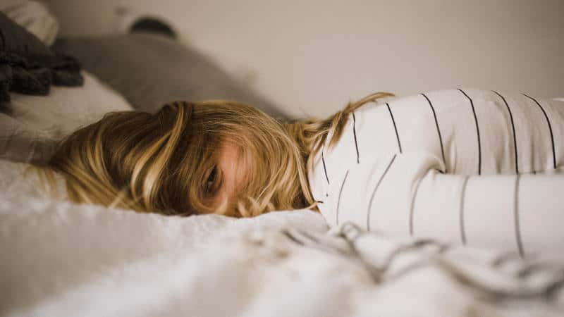 Losgerissene Kristalle im Ohr können Schwindel im liegen auslösen