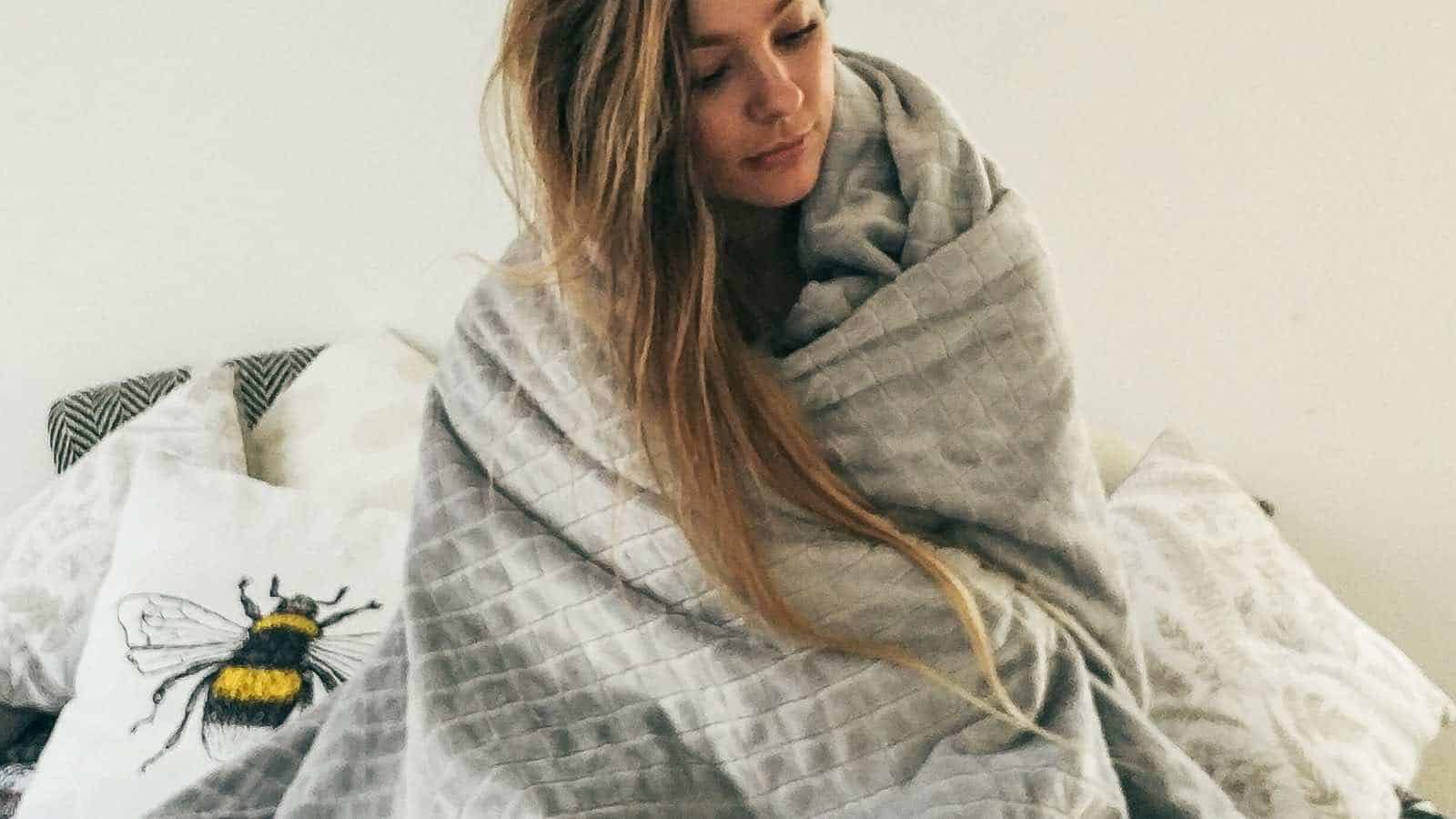 Die Therapiedecke gibt ein Gefühl der Geborgenheit und Sicherheit