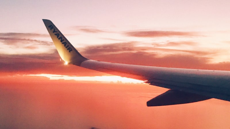 Wenn deine Jetlag-Symptome länger als 24 Stunden anhalten, solltest du mit einem Arzt sprechen