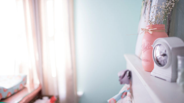 So wählst du die richtigen Farben für dein Schlafzimmer aus