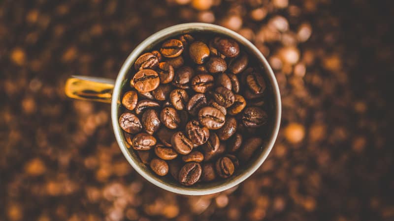 Versuche bei deinem Kaffeekonsum den Zuckergehalt so niedrig zu halten wie möglich