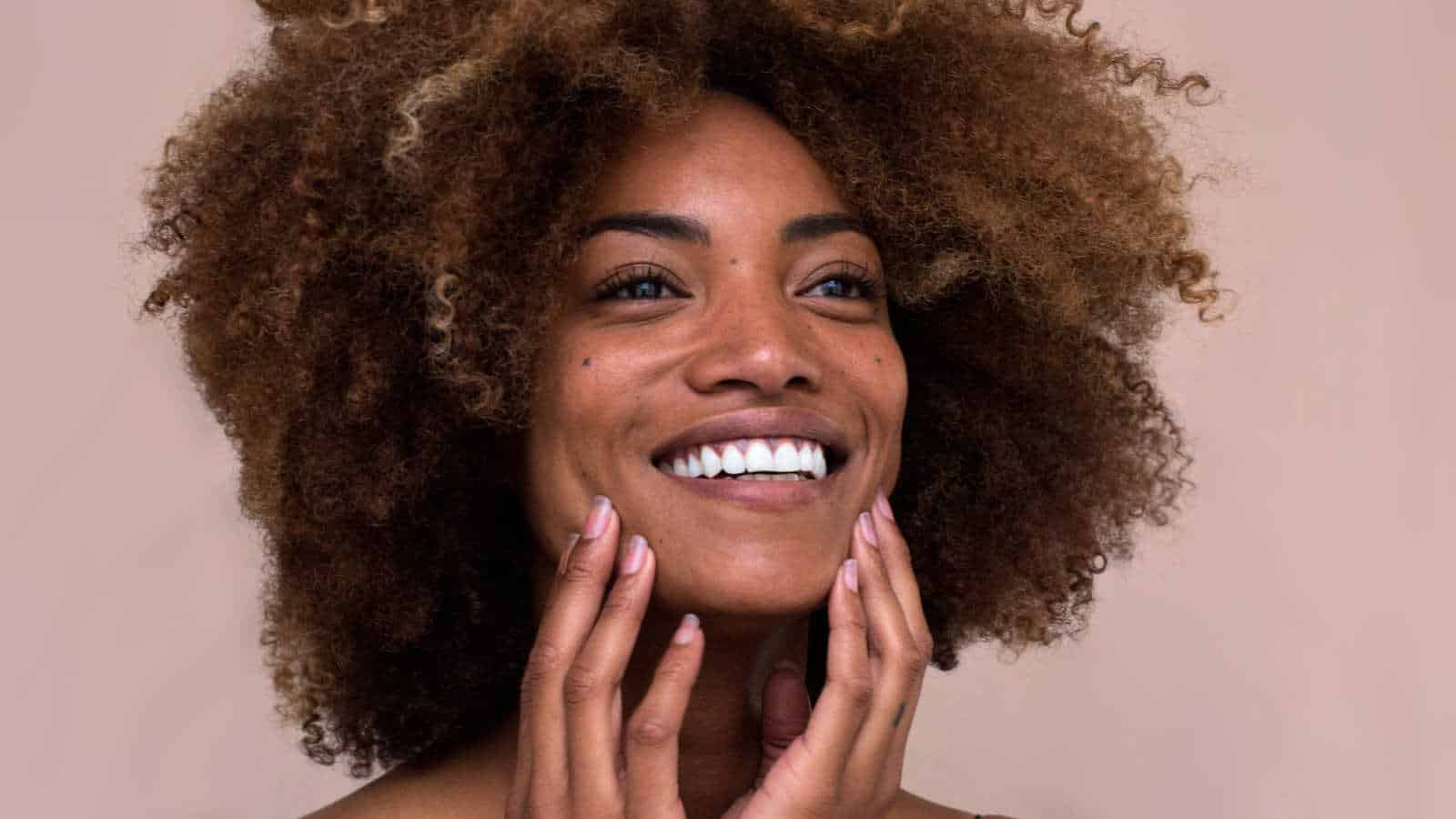 Eigene Dermaroller zu kaufen ist möglich, können sich jedoch von professionellen Mikronadelgeräten unterscheiden.