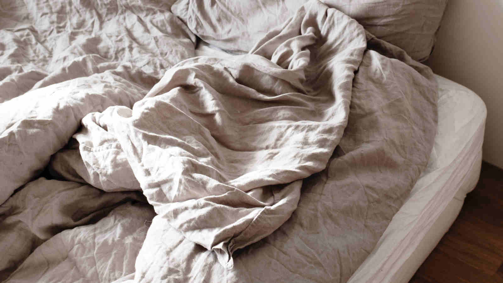 Online findest du inzwischen tolle Angebote von Rollmatratzen. Retour und Probenächte sind bei den meisten Herstellern kostenlos inklusive.