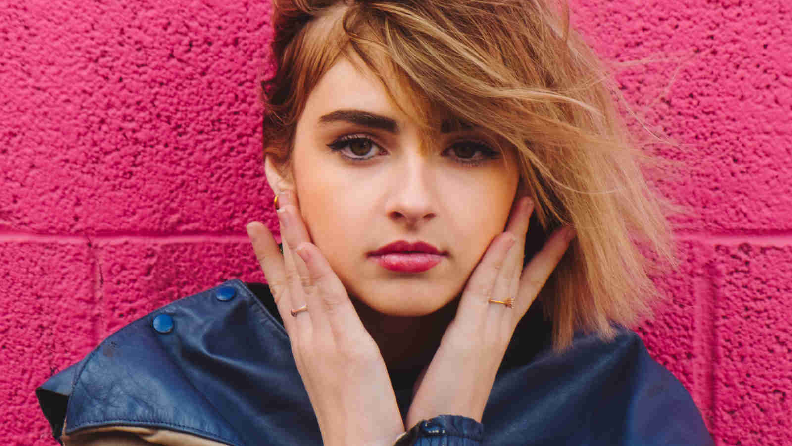 Wenn du eine Bräunungscreme testest, dann solltest du nicht mit deinem Gesicht anfangen.