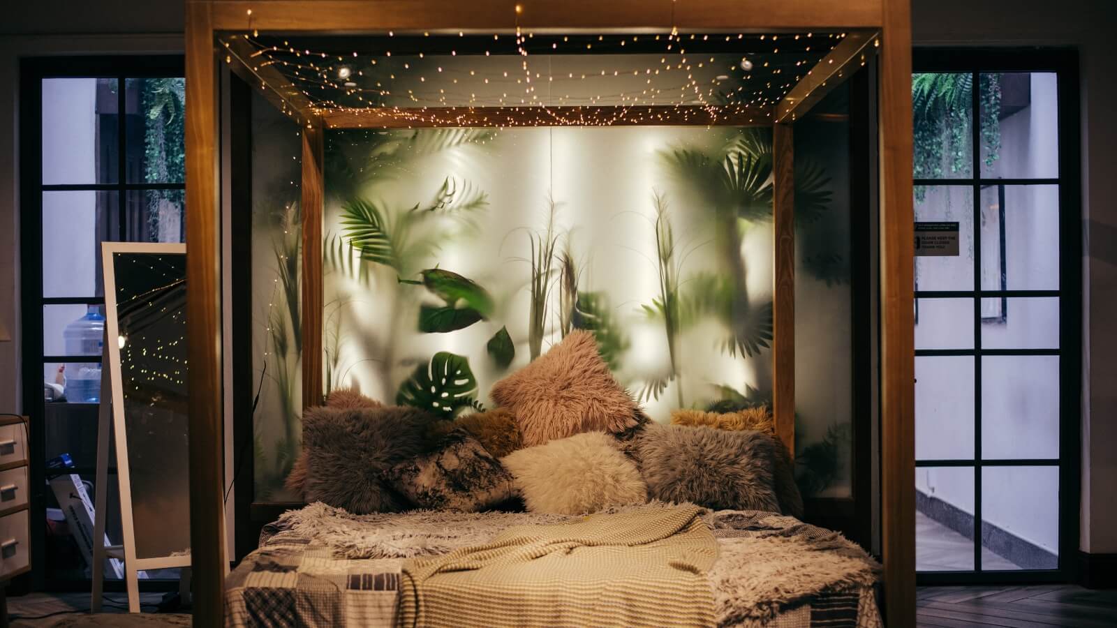 Schlafzimmer im tropischen Design